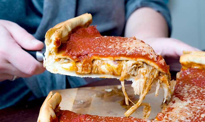 House sitting and Pet Sitting in Chicago, the home of deep dish joy