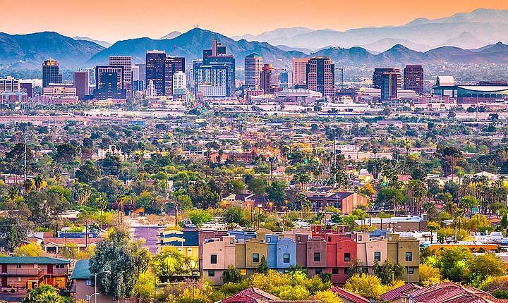 House sitting and Pet Sitting in Phoenix - the perfect in-home alternative to dog boarding in Phoenix
